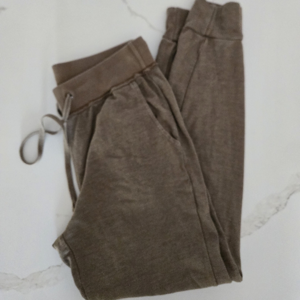 Splendid Joggers - Picture 1 of 4